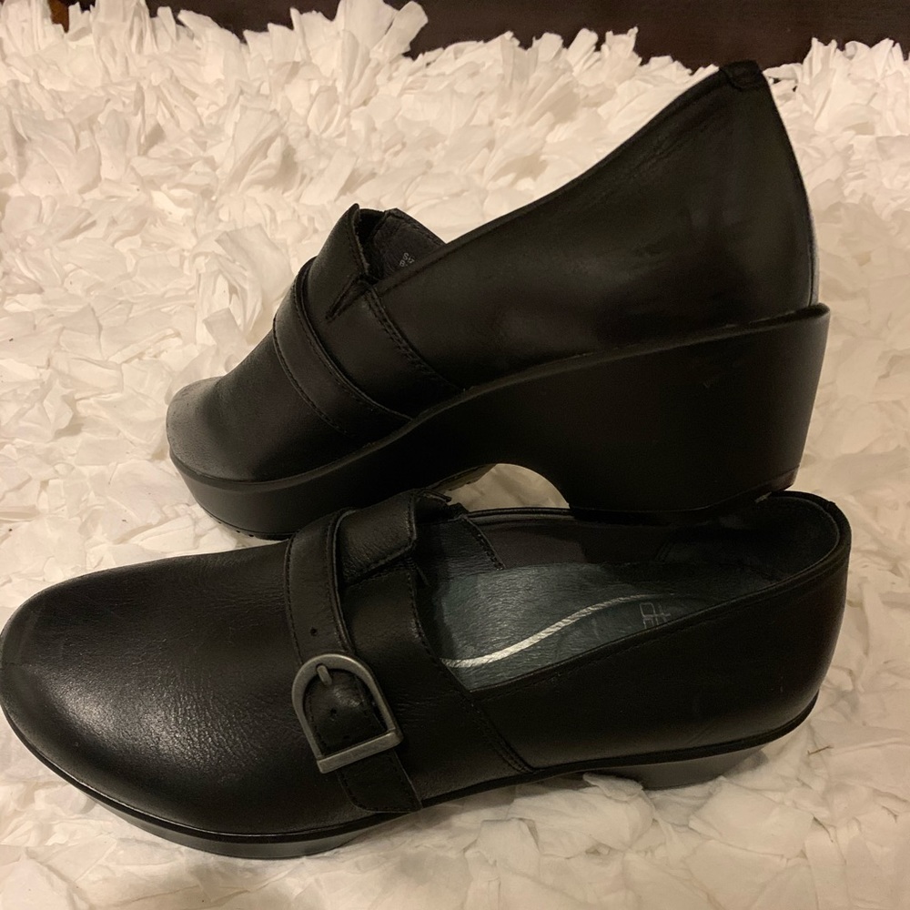 Dansko Clogs Never Worn Size 37